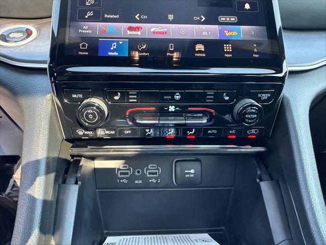 2025 Jeep Grand Cherokee L Limited 4x4
