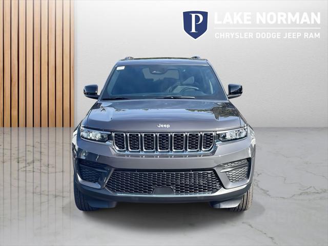 2025 Jeep Grand Cherokee GRAND CHEROKEE LAREDO X 4X2