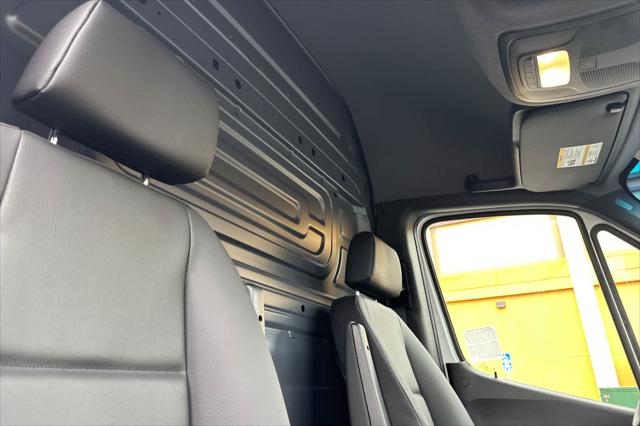 2026 Mercedes-Benz Sprinter Cargo Van Unknown