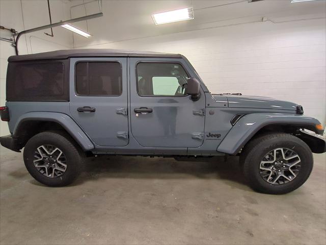 2026 Jeep Wrangler 4-Door Sahara 4x4