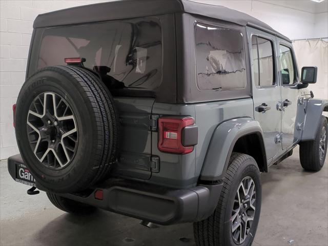 2026 Jeep Wrangler 4-Door Sahara 4x4