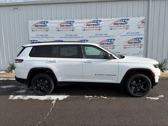 2025 Jeep Grand Cherokee GRAND CHEROKEE L ALTITUDE X 4X4