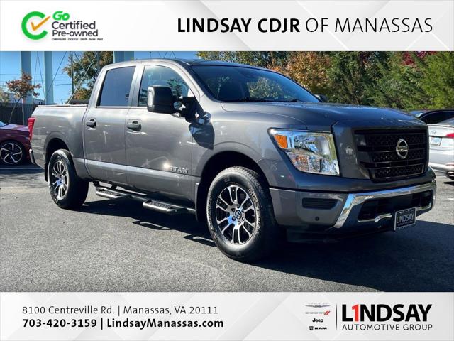 2022 Nissan TITAN Crew Cab SV 4x4 2022 Nissan TITAN Crew Cab SV 4x4