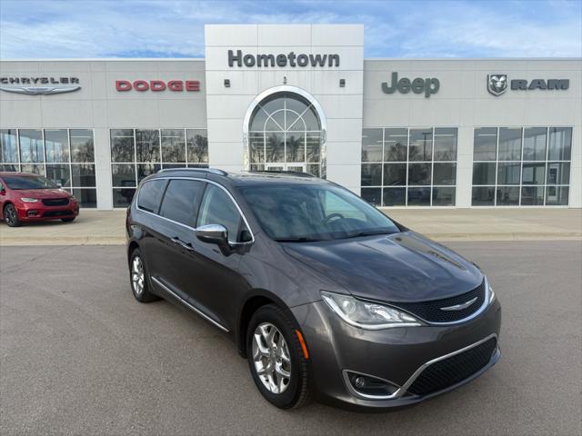 2017 Chrysler Pacifica Limited 2017 Chrysler Pacifica Limited