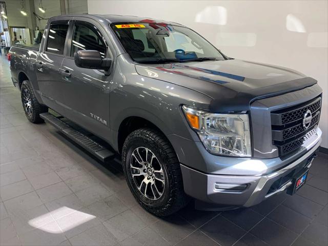 2022 Nissan TITAN Crew Cab SV 4x4 2022 Nissan TITAN Crew Cab SV 4x4