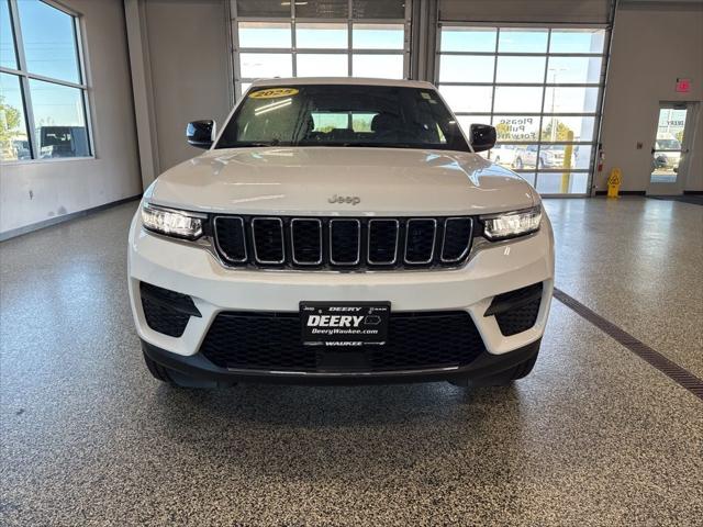 2025 Jeep Grand Cherokee GRAND CHEROKEE LAREDO 4X4