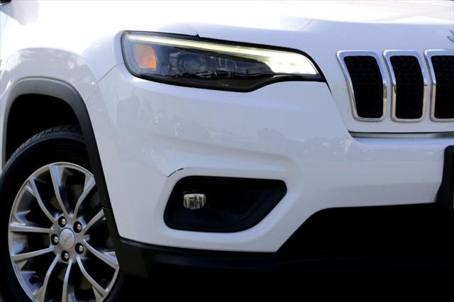 2020 Jeep Cherokee Latitude Plus 4X4 2020 Jeep Cherokee Latitude Plus 4X4