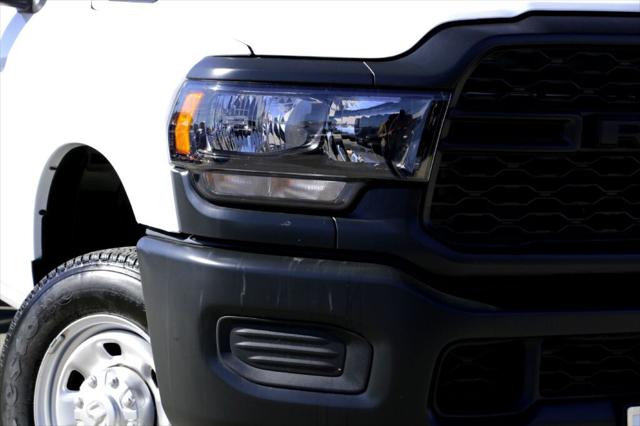 2024 RAM 2500 Tradesman Crew Cab 4x4 64 Box 2024 RAM 2500 Tradesman Crew Cab 4x4 64 Box