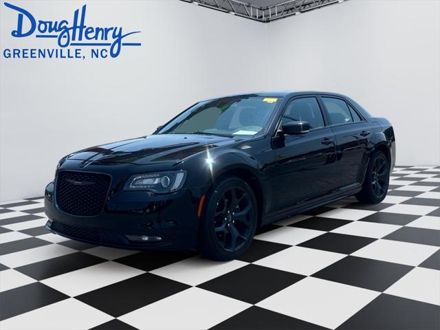 2022 Chrysler 300 S 2022 Chrysler 300 S