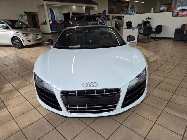 2011 Audi R8 5.2 2011 Audi R8 5.2