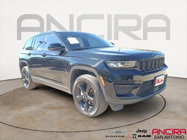 2022 Jeep Grand Cherokee Altitude 4x2