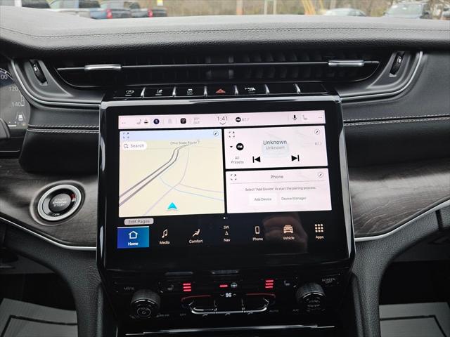 2024 Jeep Grand Cherokee Limited 4x4 2024 Jeep Grand Cherokee Limited 4x4