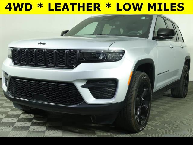 2023 Jeep Grand Cherokee Altitude 4x4 2023 Jeep Grand Cherokee Altitude 4x4