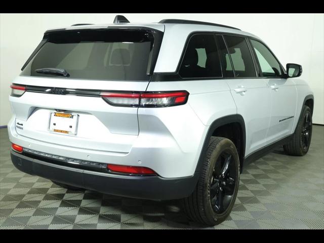 2023 Jeep Grand Cherokee Altitude 4x4 2023 Jeep Grand Cherokee Altitude 4x4
