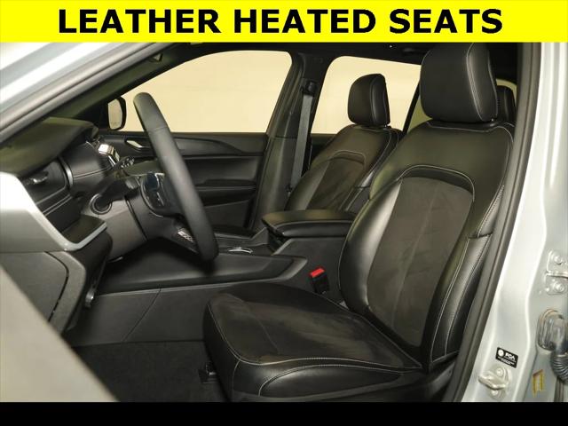 2023 Jeep Grand Cherokee Altitude 4x4 2023 Jeep Grand Cherokee Altitude 4x4