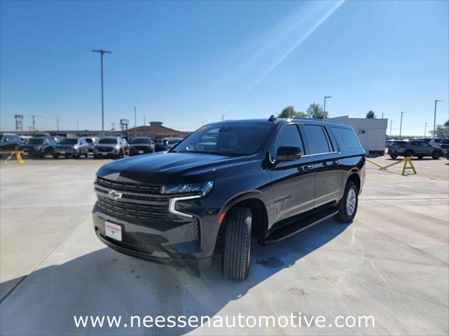 2023 Chevrolet Suburban 4WD RST