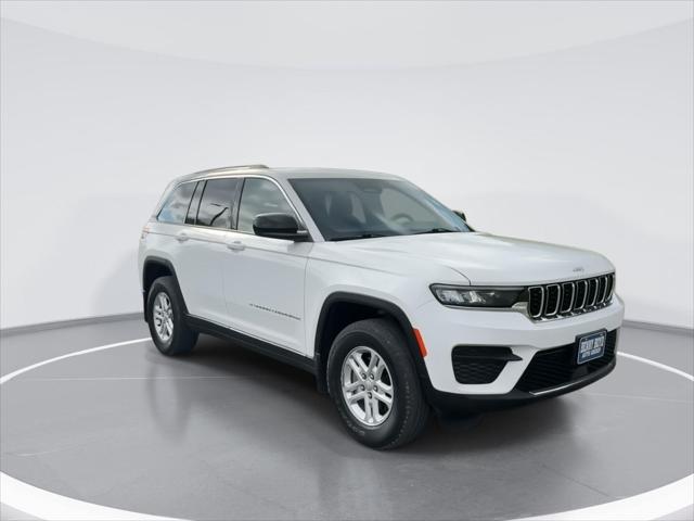 2025 Jeep Grand Cherokee Laredo 4x2 2025 Jeep Grand Cherokee Laredo 4x2