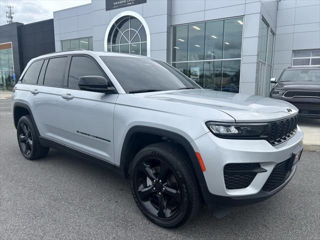 2023 Jeep Grand Cherokee Altitude 4x2