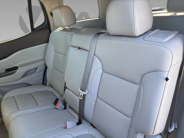 2023 GMC Acadia FWD SLT 2023 GMC Acadia FWD SLT