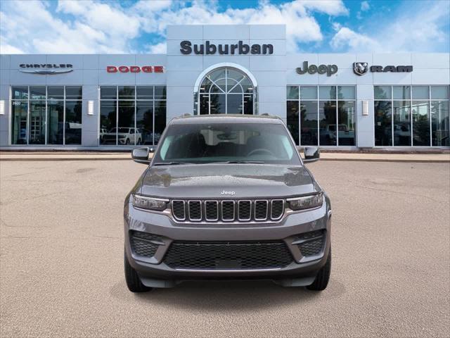2023 Jeep Grand Cherokee Laredo 4x4 2023 Jeep Grand Cherokee Laredo 4x4
