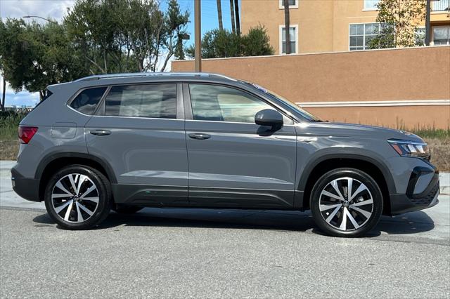 2024 Volkswagen Taos 1.5T SE 2024 Volkswagen Taos 1.5T SE