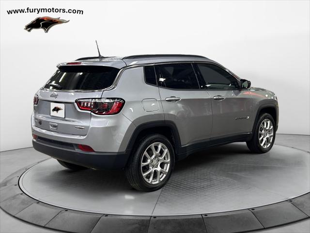 2024 Jeep Compass Latitude Lux FWD 2024 Jeep Compass Latitude Lux FWD