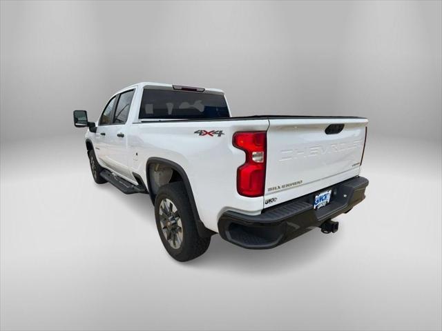 2021 Chevrolet Silverado 2500HD 4WD Crew Cab Standard Bed Custom