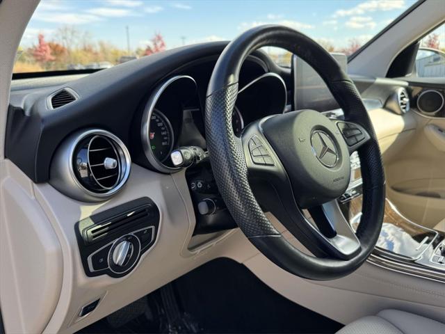 2019 Mercedes-Benz GLC 300 4MATIC 2019 Mercedes-Benz GLC 300 4MATIC