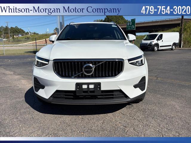 2024 Volvo XC40 B5 Core 2024 Volvo XC40 B5 Core