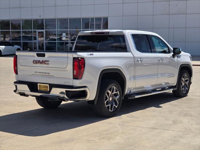 2022 GMC Sierra 1500 4WD Crew Cab Short Box SLT