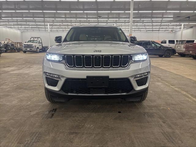 2022 Jeep Grand Cherokee Limited 4x4 2022 Jeep Grand Cherokee Limited 4x4