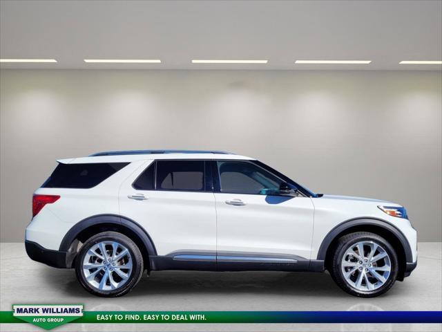 2022 Ford Explorer Platinum 2022 Ford Explorer Platinum
