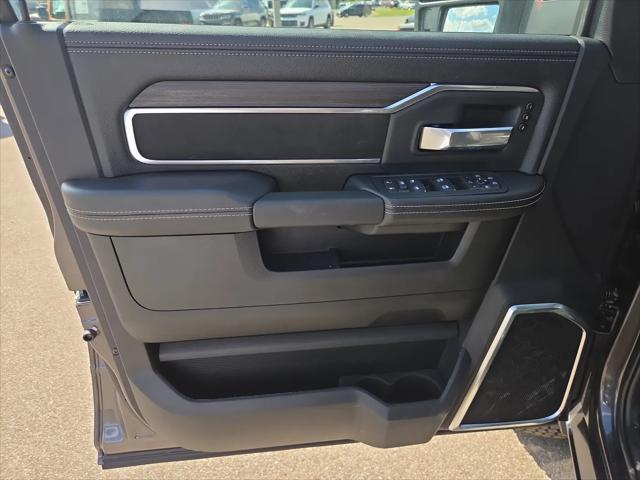 2026 Ram 3500 Laramie Crew Cab 4x4 8' Box