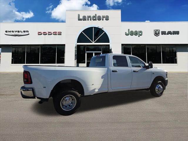 2026 Ram 3500 Tradesman Crew Cab 4x4 8' Box