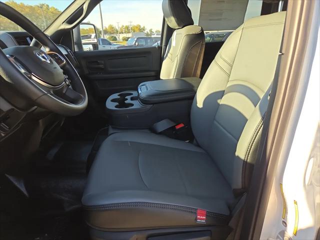 2026 Ram 3500 Tradesman Crew Cab 4x4 8' Box