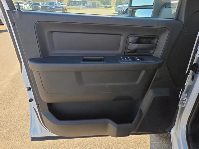 2026 Ram 3500 Tradesman Crew Cab 4x4 8' Box