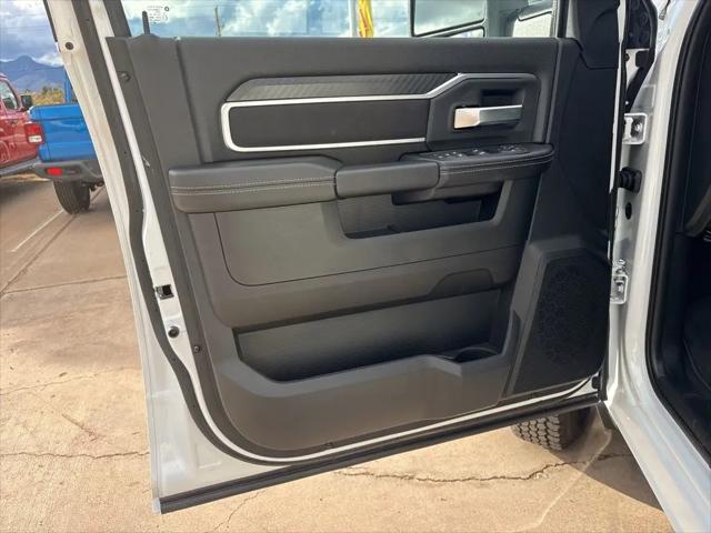 2026 Ram 3500 Big Horn Crew Cab 4x4 8' Box