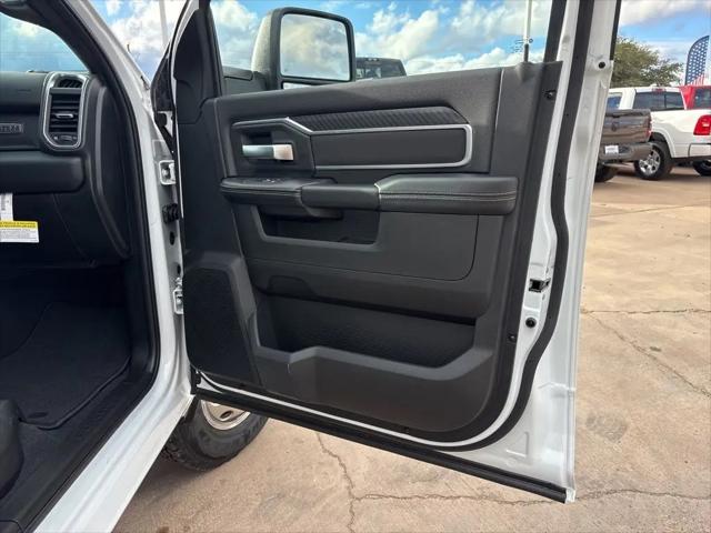 2026 Ram 3500 Big Horn Crew Cab 4x4 8' Box