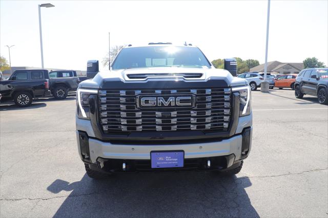 2025 GMC Sierra 2500HD 4WD Crew Cab Standard Bed Denali Ultimate 2025 GMC Sierra 2500HD 4WD Crew Cab Standard Bed Denali Ultimate