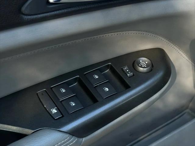 2012 Cadillac SRX Standard