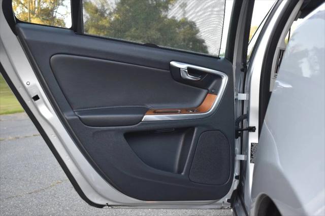 2016 Volvo S60 Inscription T5 Drive-E Platinum