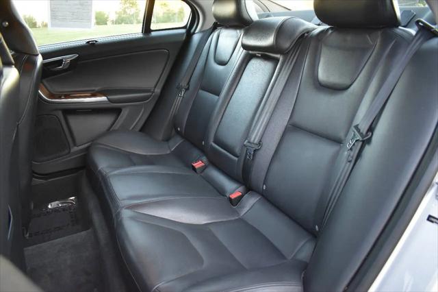 2016 Volvo S60 Inscription T5 Drive-E Platinum