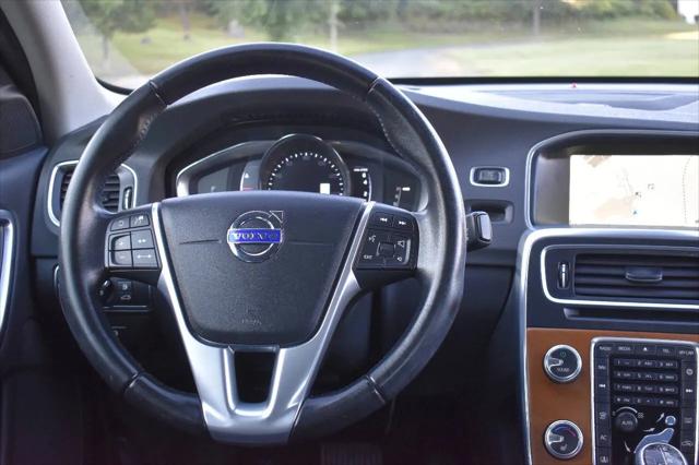 2016 Volvo S60 Inscription T5 Drive-E Platinum