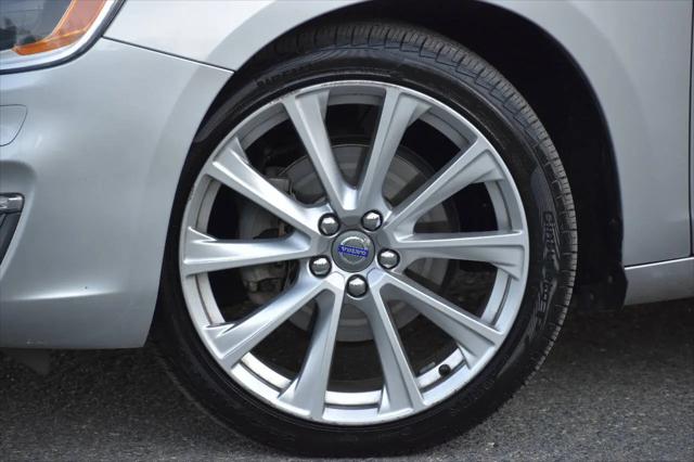 2016 Volvo S60 Inscription T5 Drive-E Platinum