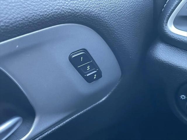 2024 Chrysler Pacifica Hybrid S Appearance Pkg