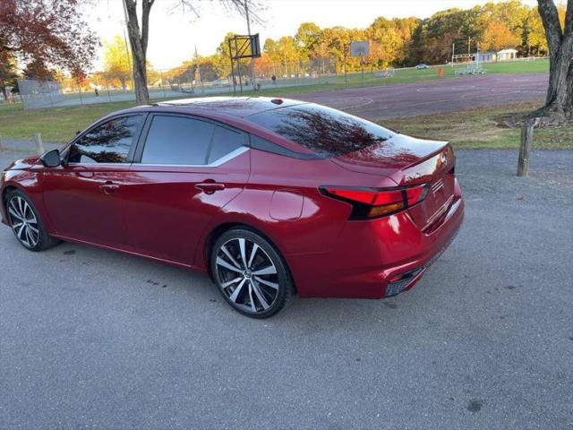 2022 Nissan Altima SR FWD