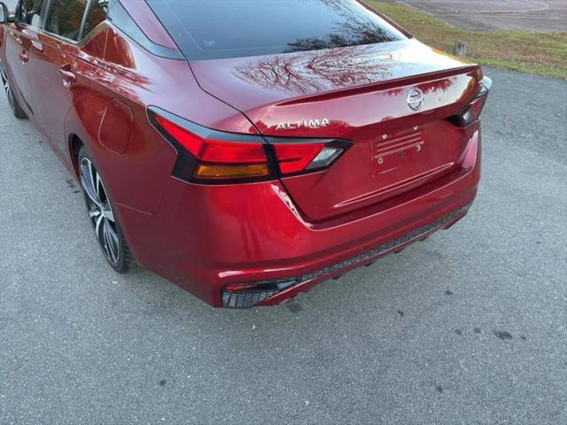 2022 Nissan Altima SR FWD
