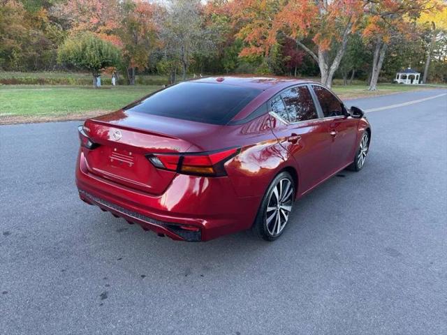 2022 Nissan Altima SR FWD