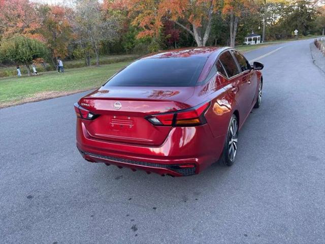 2022 Nissan Altima SR FWD