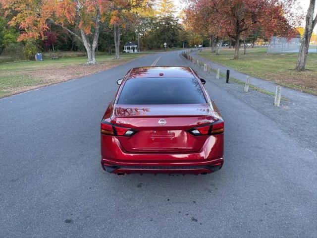 2022 Nissan Altima SR FWD